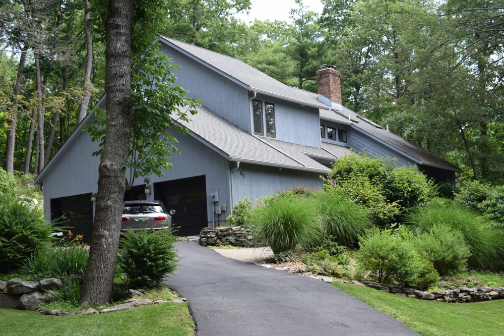 LAURA JACOBUSRE/MAX HOUSE VALUES 14 Photos 180 Howard Blvd, Mt