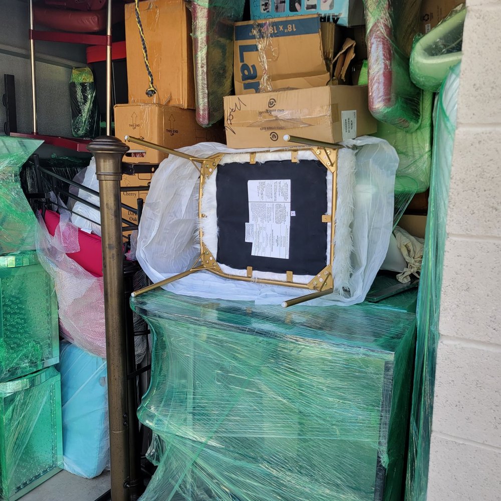 Move It Already - 2-bedroom apt packed in one storage unit, Wow! - Movers Near Me Move It Already - 2-bedroom apt packed in one storage unit, Wow! - Movers Near Me