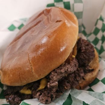Gators Smash Burgers - Food Trucks Near Me - Clovis, California