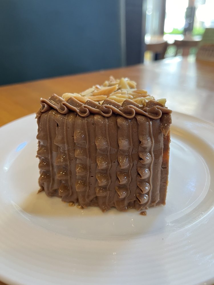 CONTI’S BAKESHOP & RESTAURANT - BLUE BAY WALK - Updated October 2024 ...