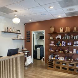 The Wine Spa - Inviting welcome area and retail space!