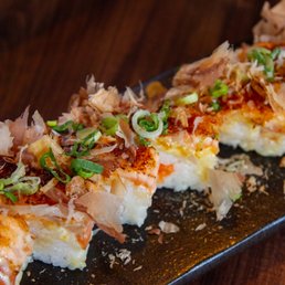 Salmon Oshizushi