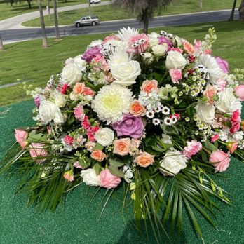 Allys Luxury Flowers - Florists Near Me - Santa Ana, California