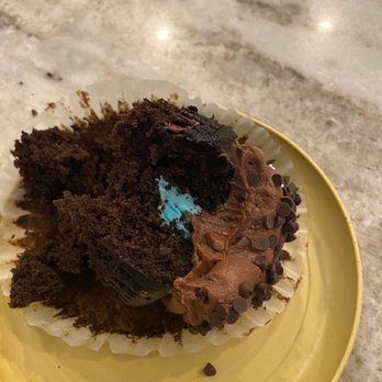 Gigi's Cupcakes - Gender reveal, it's a boy! - Desserts Near Me - Tampa, Florida