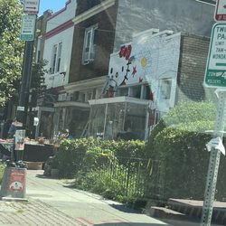 Cookie Wear - Hello kitty mural