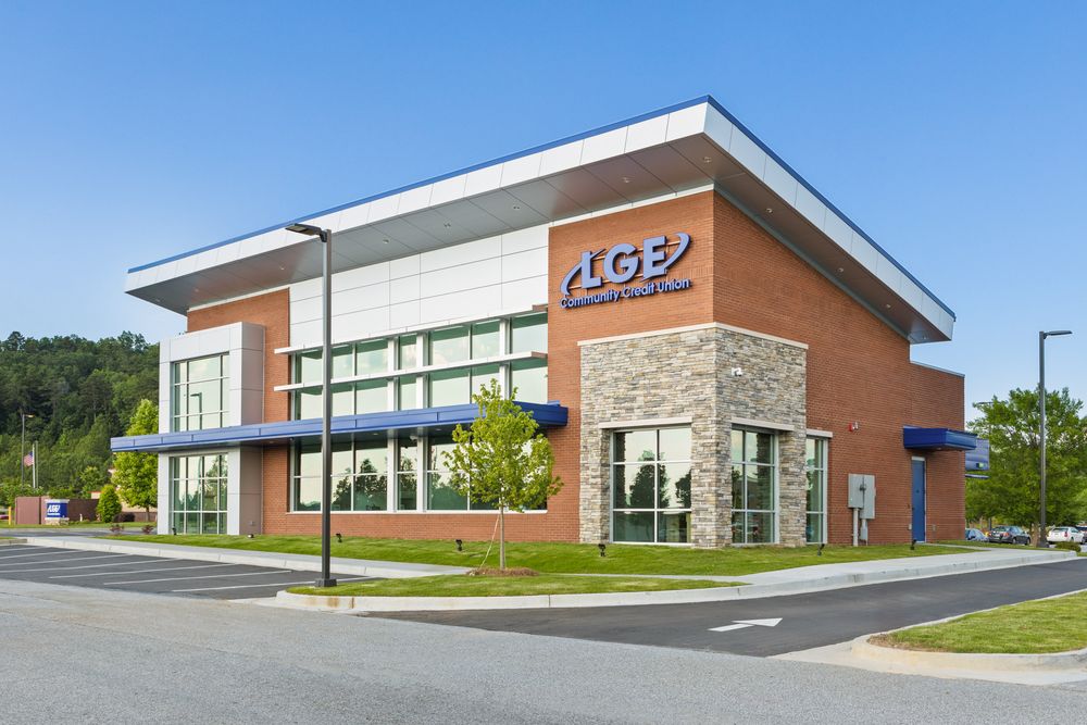 LGE COMMUNITY CREDIT UNION Updated August 2025 105 Main St Market