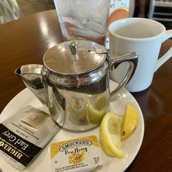 Village Inn - Hot Tea