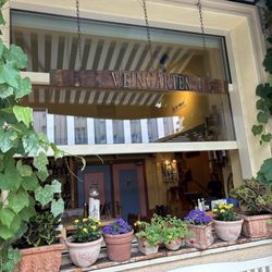 Weingalerie und Café NÖ!