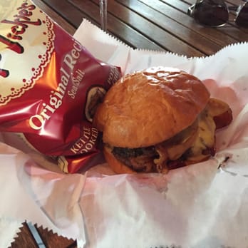 Garbo's Grill - Umani burger - Food Trucks Near Me - Key West, Florida Garbo's Grill - Umani burger - Food Trucks Near Me - Key West, Florida