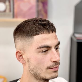 Barberia Fernando Navarro - Hair Salons Near Me - Madrid, M Barberia Fernando Navarro - Hair Salons Near Me - Madrid, M