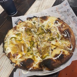 Jalapeño popper pizza + chicken and onions
