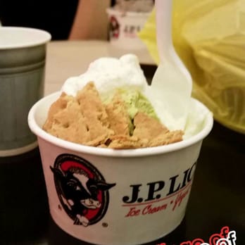 J P Licks - Green tea and sweet cream with graham crackers - Ice Cream & Frozen Yogurt Near Me - Boston, Massachusetts J P Licks - Green tea and sweet cream with graham crackers - Ice Cream & Frozen Yogurt Near Me - Boston, Massachusetts