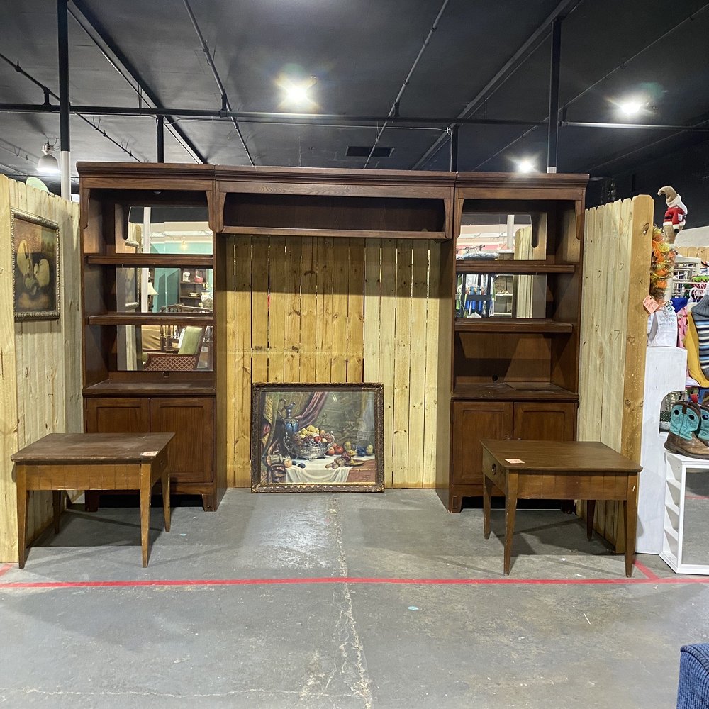 Millennium® by Ashley® Porter Rustic Brown Dresser \u0026 Mirror Like New $1100  Selling For, image size:1000x1000