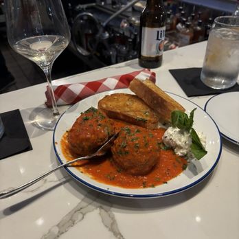 La Lanterna - Housemade Meatballs - Pizza Near Me - Detroit, Michigan La Lanterna - Housemade Meatballs - Pizza Near Me - Detroit, Michigan