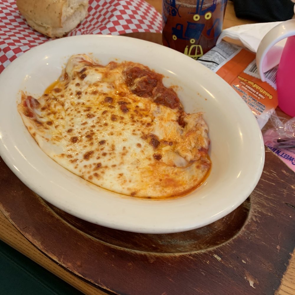 Mama Mai’s Pizza - Kids ravioli. Came with a lot of cheese on top and two slices of garlic bread - Italian Near Me - Culpeper, Virginia Mama Mai’s Pizza - Kids ravioli. Came with a lot of cheese on top and two slices of garlic bread - Italian Near Me - Culpeper, Virginia