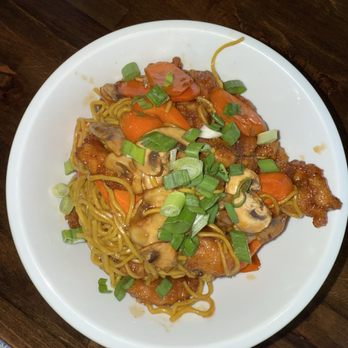 Street To Table - Chicken Ramen Stir Fry - Bars Near Me - Huntington Station, New York Street To Table - Chicken Ramen Stir Fry - Bars Near Me - Huntington Station, New York