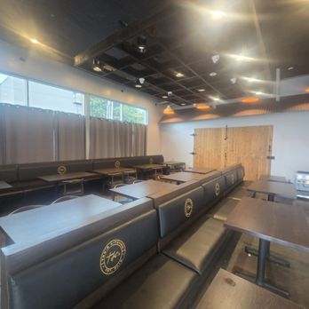 Tev's Kitchen - Inside - Seafood Near Me - Gardena, California