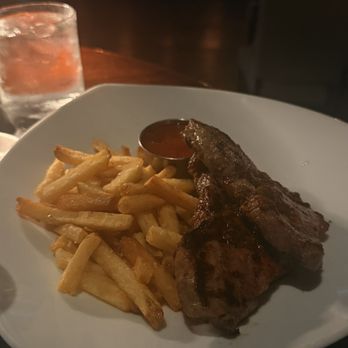 Vince Young Steakhouse - Steak Frites - Steakhouses Near Me - Austin, Texas