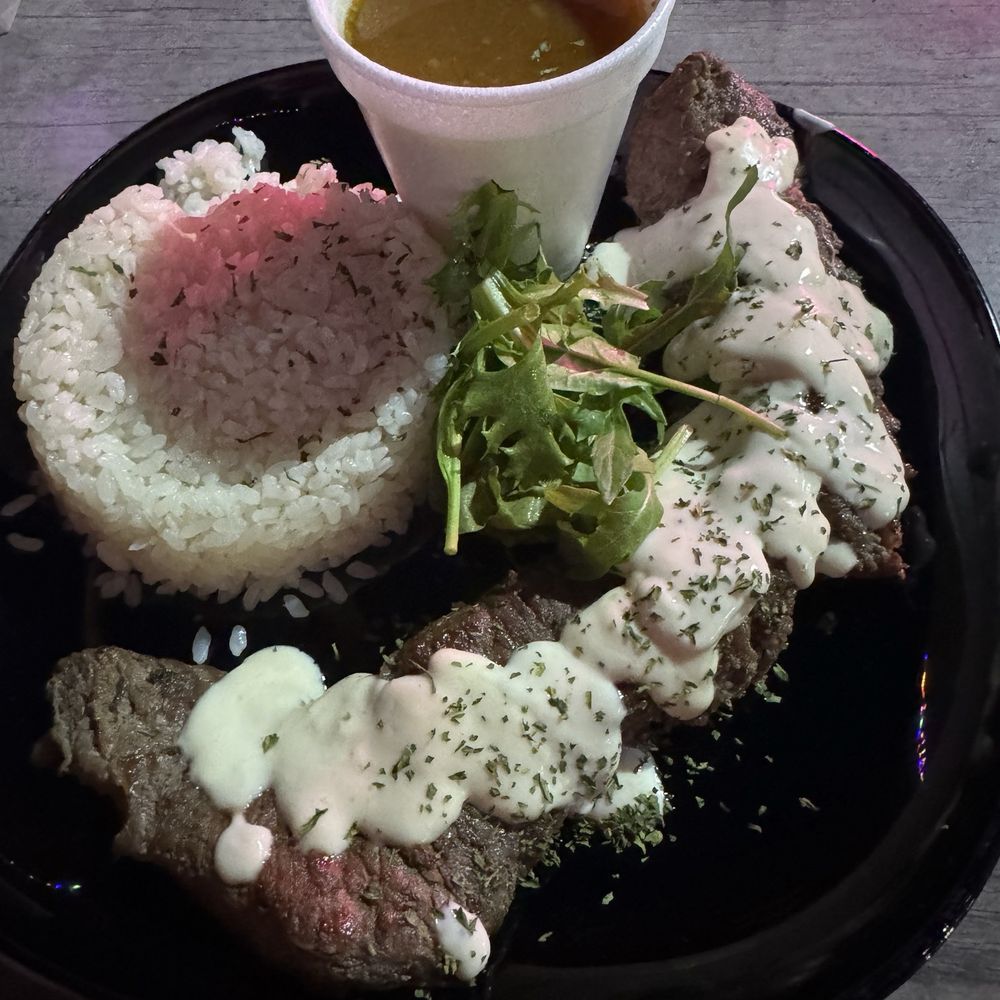 Entremaderos Gastrobar - Churrasco con arroz y habichuelas - Gastropubs Near Me - San Juan, Puerto Rico Entremaderos Gastrobar - Churrasco con arroz y habichuelas - Gastropubs Near Me - San Juan, Puerto Rico