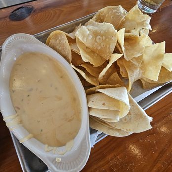 Hightide Burrito & Bar - Chips and queso - Mexican Near Me - Jacksonville, Florida Hightide Burrito & Bar - Chips and queso - Mexican Near Me - Jacksonville, Florida