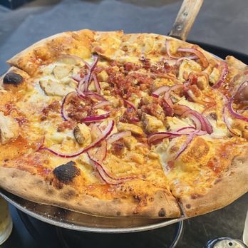 Darkside Brick Oven Pizza - Pizza Near Me - Boerne, Texas