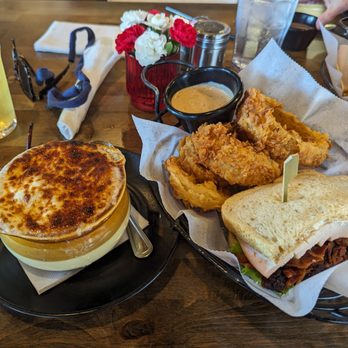 Full On Craft Eats & Drinks - How do you beat this for quality and flavor? - Sandwiches Near Me - Annapolis, Maryland Full On Craft Eats & Drinks - How do you beat this for quality and flavor? - Sandwiches Near Me - Annapolis, Maryland