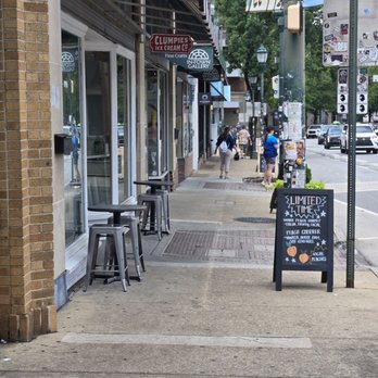 Clumpies Ice Cream Co - Sidewalk entrance - Ice Cream & Frozen Yogurt Near Me - Chattanooga, Tennessee Clumpies Ice Cream Co - Sidewalk entrance - Ice Cream & Frozen Yogurt Near Me - Chattanooga, Tennessee