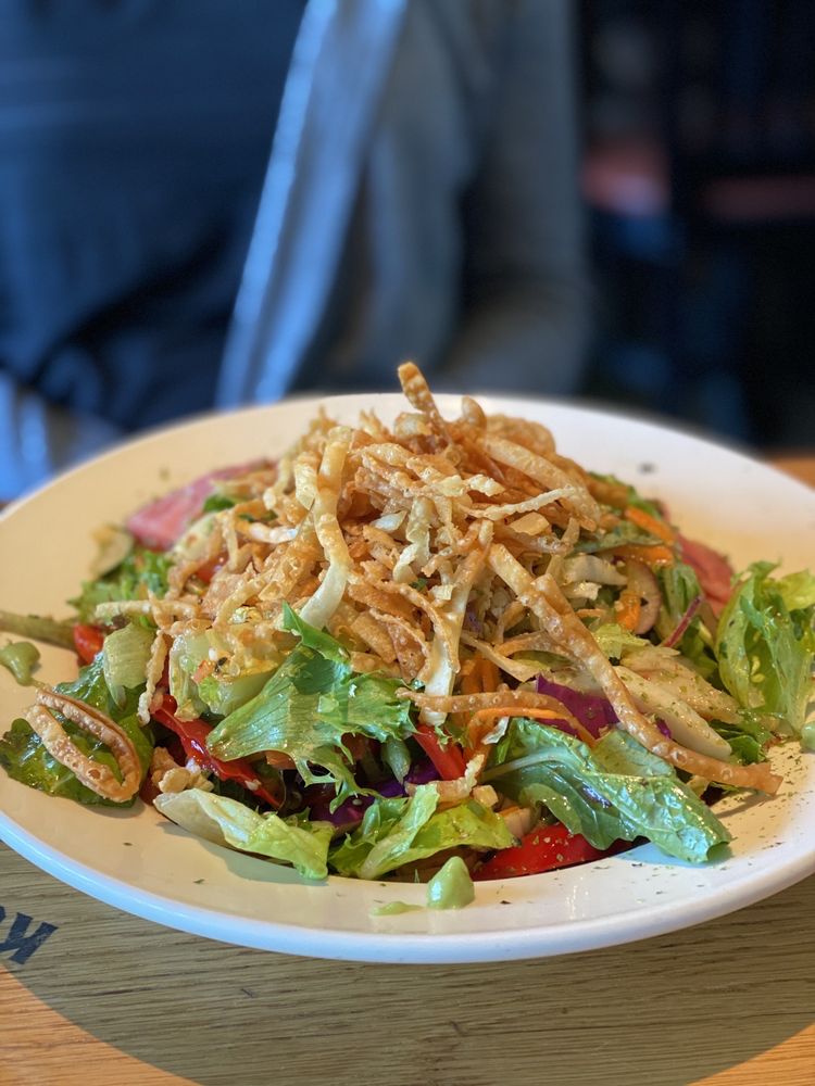 BJ’S RESTAURANT & BREWHOUSE Updated September 2024 341 Photos & 406