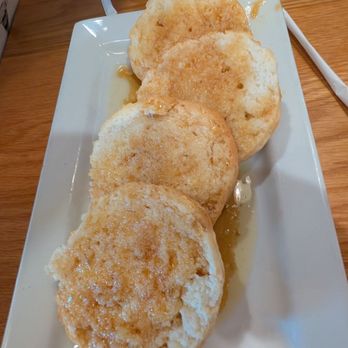 Milk & Honey - The honey butter biscuits are a must - New American Near Me - Nashville, Tennessee Milk & Honey - The honey butter biscuits are a must - New American Near Me - Nashville, Tennessee