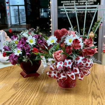Flowerland - Fresh arrangements for Valentine's Day - Florists Near Me - Cumberland, Maryland