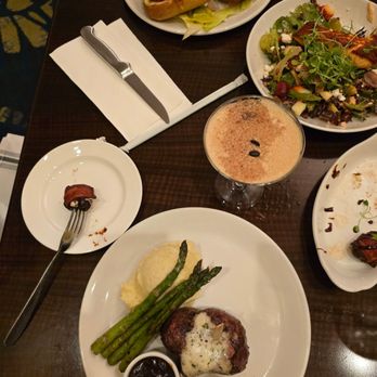 The Pechanga Cafe - Filet mignon at the bottom, hot Italian at the top, salmon salad at the side - New American Near Me - Temecula, California