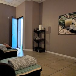 Oasis Massage II - Foot Massage Area