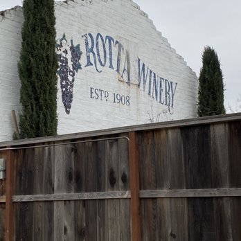 Mid.Point Winery - Wineries Near Me - Paso Robles,, California