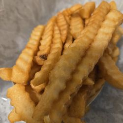 Granites Subs And Wings - Yummy Fries