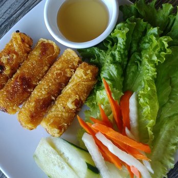 New Pho Saigon 2 - Cha Gio Viet Nam 4 pieces. Vietnamese deep fried egg rolls. The dipping sauce. What is it about the Vietnamese food dipping sauce? - Vietnamese Near Me - Milpitas, California