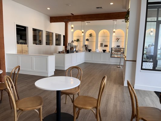 Left Bank Pastry by null