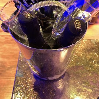 Forte Jazz Lounge - NYE champagne toast - Lounges Near Me - Charleston, South Carolina
