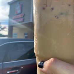 Dunkin' - Iced latte