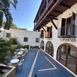 Hotel Punta Negra - Outdoor dining area