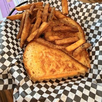 907 Alehouse & Grill - Kids grilled cheese - American Near Me - Anchorage, Alaska 907 Alehouse & Grill - Kids grilled cheese - American Near Me - Anchorage, Alaska