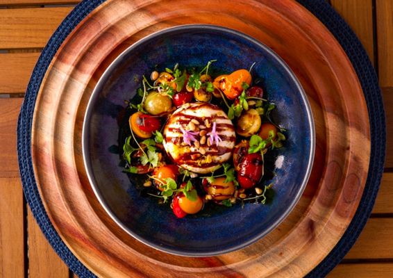 Shoreside Restaurant and Bar by null