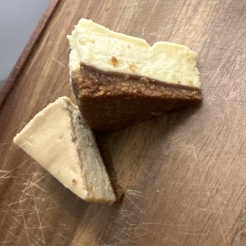 Honolulu Rose Cake Shop - Mini cheese cake slices - Custom Cakes Near Me - Honolulu, Hawaii Honolulu Rose Cake Shop - Mini cheese cake slices - Custom Cakes Near Me - Honolulu, Hawaii