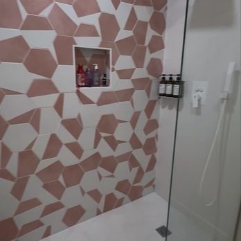 The Cactai - shower - Hotels Near Me - Palm Springs, California The Cactai - shower - Hotels Near Me - Palm Springs, California