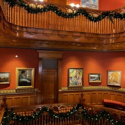 Governor's Mansion - Artwork everywhere