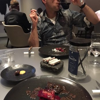 Alinea - New American Near Me - Chicago, Illinois
