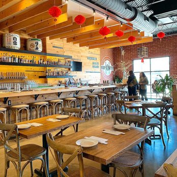 Hopstix - Interior - Breweries Near Me - Chamblee, Georgia