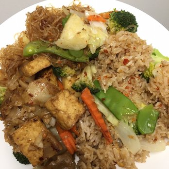 Thai Kitchen - Pad see ew, house fried rice, pad woon sen (all vegan with tofu, medium spicy, & delicious!) - Thai Near Me - Melbourne, Florida