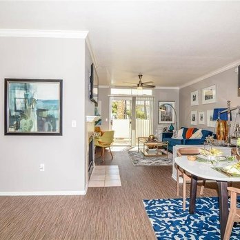 Carlyle Townhomes - Apartments Near Me - Phoenix, Arizona Carlyle Townhomes - Apartments Near Me - Phoenix, Arizona