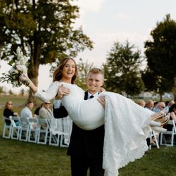 Maple Lane Farm - Happy couple