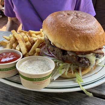 Parkside Cafe - Burger with bleu cheese and bacon - American Near Me - Stinson Beach, California Parkside Cafe - Burger with bleu cheese and bacon - American Near Me - Stinson Beach, California